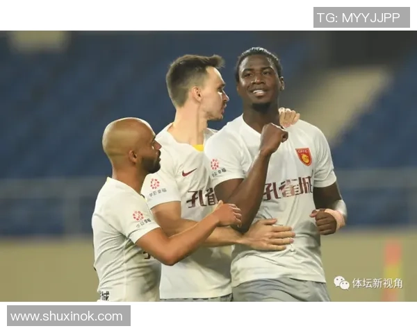 武汉篮球队技术争议引发热议球迷与专家各执己见探讨战术与裁判判罚 武汉篮球队技术争议引发热议球迷与专家各执己见探讨战术与裁判判罚