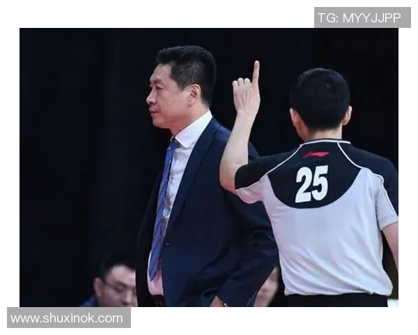 上海篮球队灵活性创新高引发热议助力球队崛起与发展 上海篮球队灵活性创新高引发热议助力球队崛起与发展