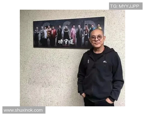 李连杰与足球明星同框合影展现运动精神与友谊的精彩瞬间 李连杰与足球明星同框合影展现运动精神与友谊的精彩瞬间