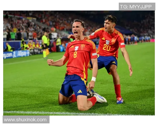 足球明星坐板凳时的精彩瞬间与幕后故事视频合集