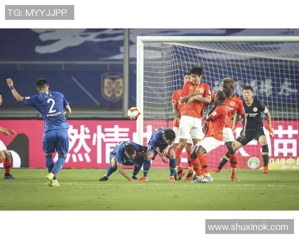 南京足球队与重庆足球队的耐力较量赛后深度分析与反思