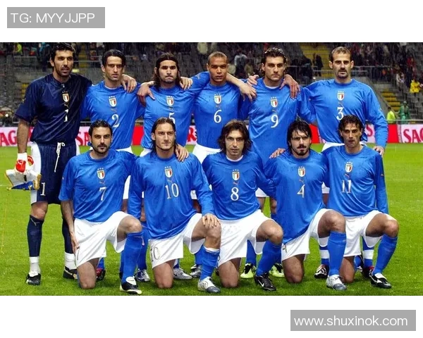 当今足坛仍在奋战的足球明星们的传奇故事与成就回顾 当今足坛仍在奋战的足球明星们的传奇故事与成就回顾