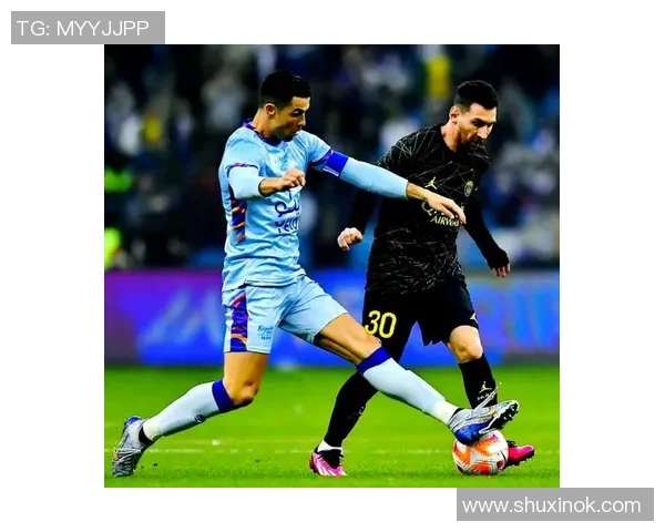 梅西与足球明星亲密互动视频展现球场背后的友谊与激情